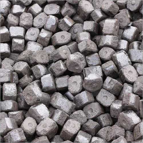 High Fast Flaming Solid White Coal For Chemical Industry, Ash Content 40-60% Moisture (%): 10%