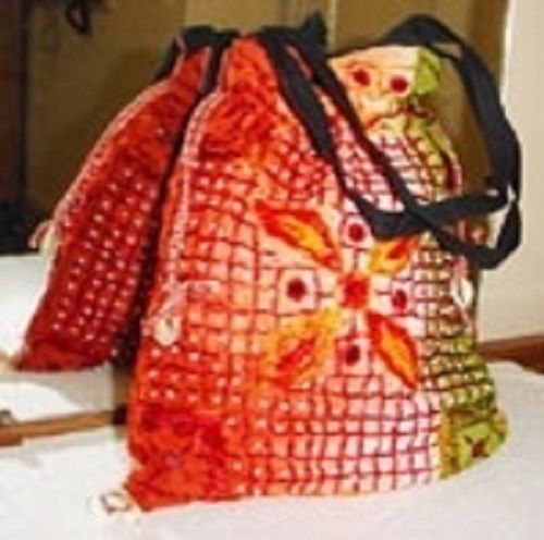 Very Spacious, Cotton Shoulder Bag With Embroidery And Zipper Closure Style