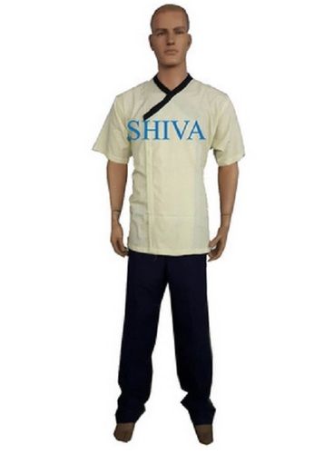 Impeccable Finish And Comfortable Poly Cotton And Cotton Antique Half Sleeve Plain Patient Gown For Male