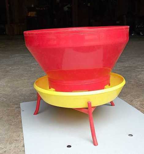 Precisely Designed Circular Shape Red And Yellow Plastic Poultry Chick Feeder For Feeding/Drinking