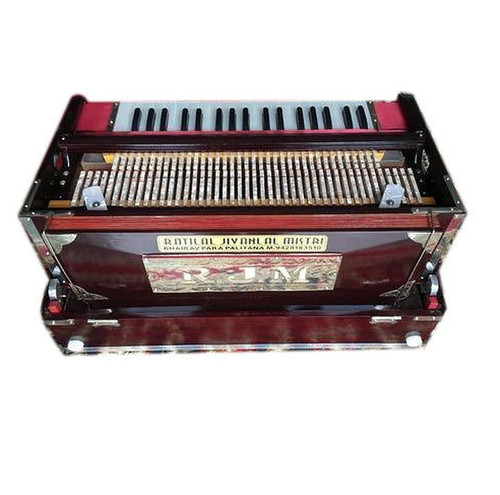 Portable Wooden Harmonium 9 No. Of Knobs And 37 Keys