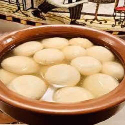 Mouth Watering, Tasty And Pure White Sponge Rasgulla Sweets Processing Type: Food