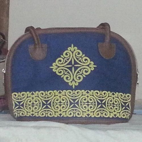 Comes In Various Colors Designer Very Spacious Blue Fabric Ladies Handbag For Party Wear