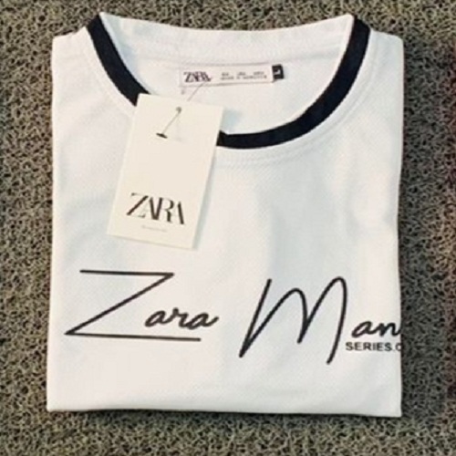 हल्के वजन और मुद्रित पैटर्न वाली सफेद रंग की कॉटन टी शर्ट गोल गर्दन शैली के साथ आयु समूह: अनुकूलित करें