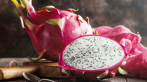 Pink White Healthy And Nutritious Delicate Sweet Flavor And Edible Black Seed Frozen Dragon Fruit