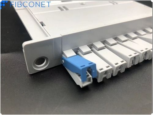 Integrated Plug-In & Fast Connector PLC Splitter