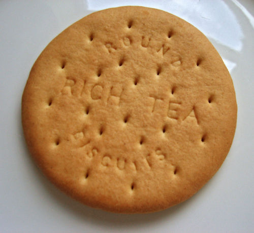 No Artificial Color Rich Aroma High Nutritional Value Hygienic Prepared Digestive Biscuit