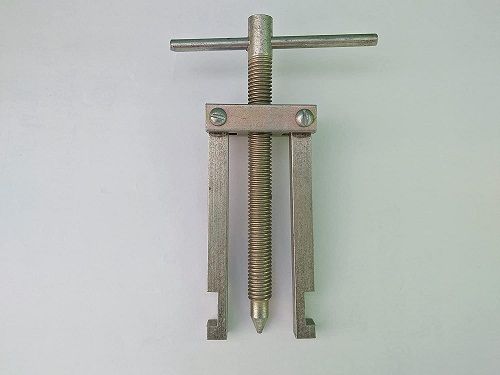 Long Bolt With A Sharp Tip Bearing Puller (Fan Bearing Puller) 5 Inch, 2 Leg Two Post Lift