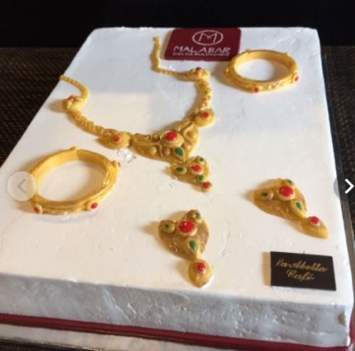 Delicious Taste Jewellery Design Anniversary Cakes, 200gm Pack For Anniversary Celebration