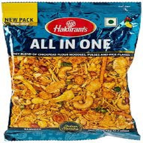 Haldirams Salty And Tasty Namkeen - All In One Mixture Pack Size 200 g