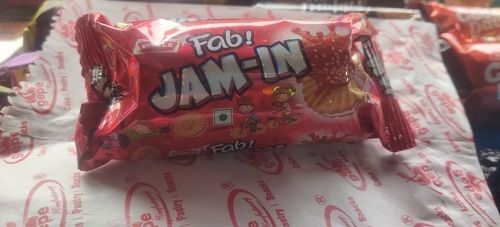 Normal Delicious And Crispy Parle Fab Sandwich Biscuits With Jam-In Flavor