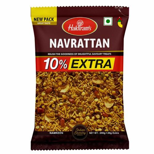Hygienically Processed Crispy And Crunchy Haldirams Navrattan Namkeen, 200g + 20g Pack
