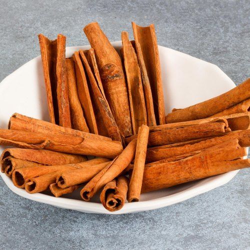 100% Natural and Organic A Grade Brown Color Spicy Dry Cinnamon Sticks