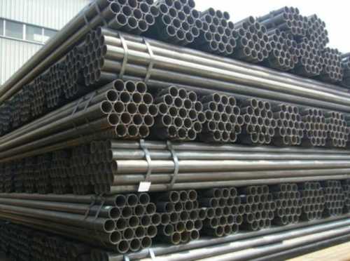 Silver And Black Colour Round Shape Polished Alloy Steel Pipe For Construction Size: As Per Customer Requirement