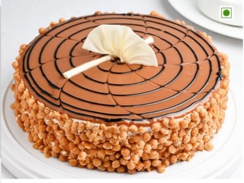 Hygienic Prepared Delicious Taste Appealing Look Delightful And Smooth Butterscotch Cake