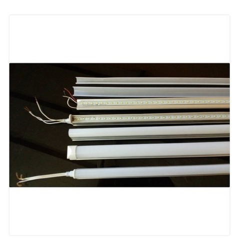 आवासीय, वाणिज्यिक, औद्योगिक शरीर के लिए ऊर्जा बचत और उच्च शक्ति 10W एलईडी T5 ट्यूब लाइट सामग्री: एल्यूमीनियम