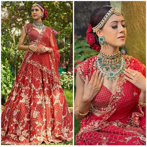 Embroidery Work Fancy Lehnga Choli With With Cancan & Canvas Patta Age Group: Adults