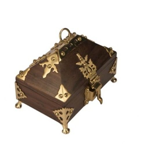 Ring Rolls And A Divided Compartment Traditional Brown Jewellery Box With Attractive Design