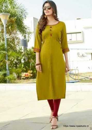 Ladies Trendy Casual Wear Side Slit Round Neck Straight Kurtis