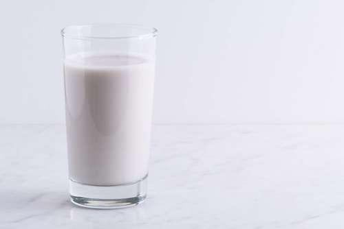 High Nutritional Value No Artificial Color Sweet Taste Raw Milk Fresh White Cow Milk