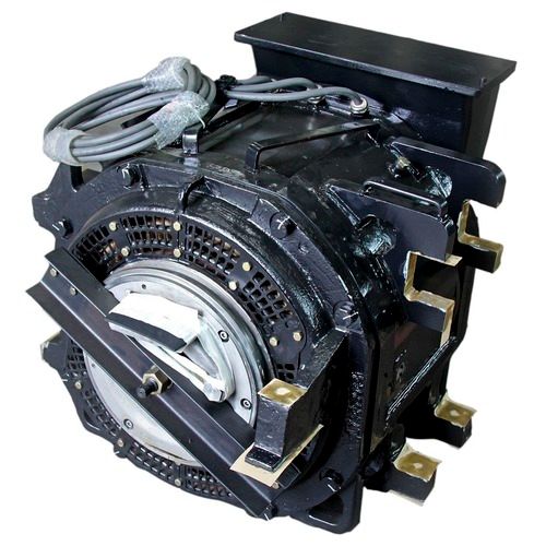 Hard Structure Powder Coated Black Mild Steel Traction Motor For Industrial Uses Efficacy: Ie1