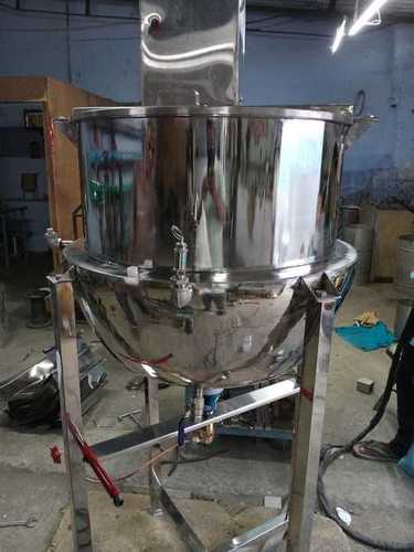 Highly Operational Steam Kettle with Strong Design