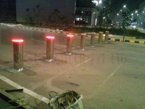 Automatic Road Bollard For Parking With 1000mm Height And 50 Hz Frequency