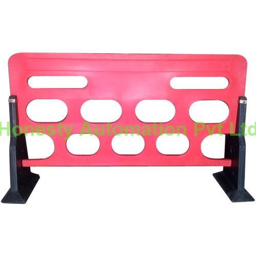 3pc Traffic Barrier For Road Safety With Plastic Material And Red Color