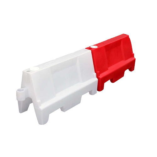 Durable Water Filled Barrier For Road Safety With Plastic Material And Length 1450 Mm, Height 780 Mm