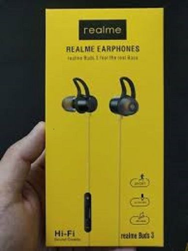 Black Wired Realme Buds 3 Earphone With Low Battery Consumption