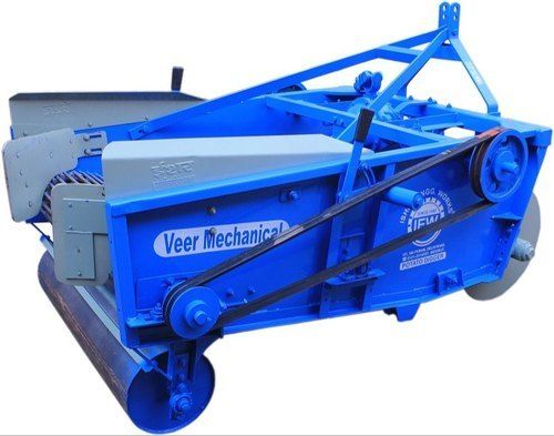 Blue Single Net Potato Digger For Agricultural Use With 400 Kg/Hr Capacity