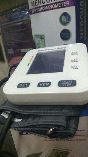 Fda Approved And Wireless Medical Sphygmomanometer To Measure Blood Pressure