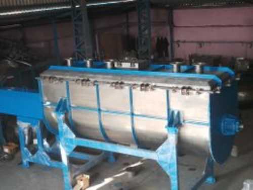 Semi Automatic Stainless Steel Ribbon Blender For Mixing, Capacity 10-300 Kg