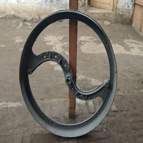 High Design And Hard Structure Durable Steel Khalsa Round Chaff Cutter Wheel Capacity: 400 Kg Kg/Hr