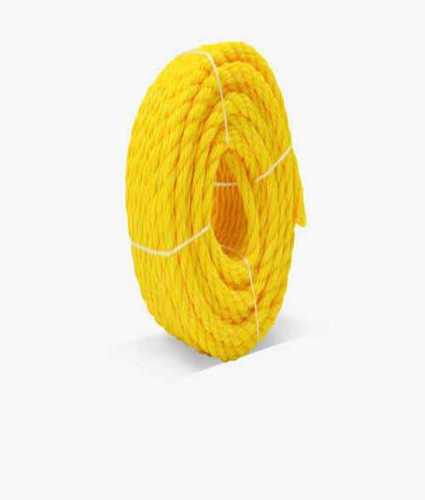 बांधने और खींचने के लिए मशीन से बने पीले रंग की पॉलीप्रोपाइलीन रस्सी