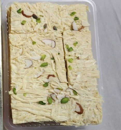 Sweet And Delicious Taste Crispy And Crunchy Cardamom Flavor Soan Papdi Fat: 10 Grams (G)