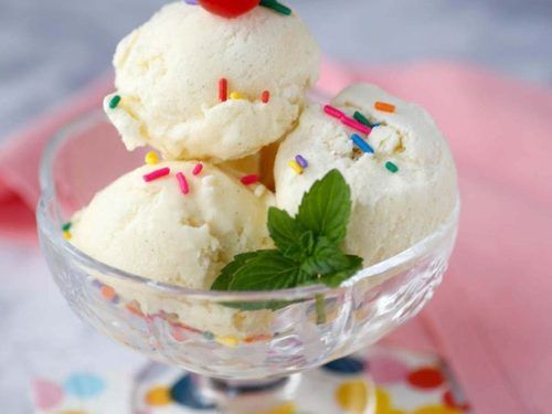 Hygienically Processed Natural & Fresh Yummy And Tasty Vanilla Ice Cream