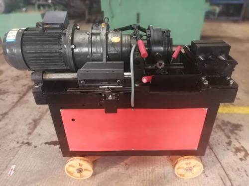 TMT Bar Threading Machine - 1000x480x1000mm, 430kg Weight, 16-40mm Rebar Diameter Range, 35r/min Threading Speed, Manual Operation, Magnetism Technology, 1 Year Warranty, Available in Red, Blue, Black, Green, Yellow