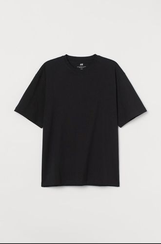 Mens Round Neck Black Cotton Short Sleeves T Shirt Gender: Male