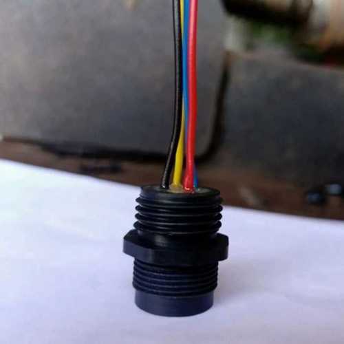 Black Colour Circular Shape Fire Resistant Sensor Waterproof Connectors  Voltage: Medium Voltage Volt (V)