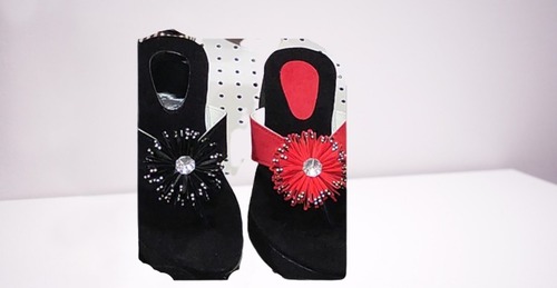 महिलाओं और लड़कियों के लिए ब्लैक रेड ग्रेसफुल महिलाओं के फ्लिपफ्लॉप्स और स्लिपर्स फ्लावर हील सैंडल वेजेस