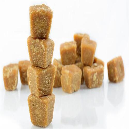 Purity 100 Percent Long Shelf LIfe Sweet Natural Rich Taste Brown Jaggery Cubes