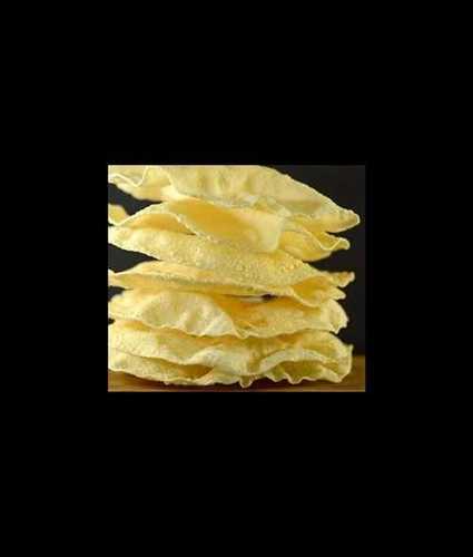 Hygienically Processed Pale Yellow Color Salty Taste Appalam Papad Manufacturing Year: Current Years