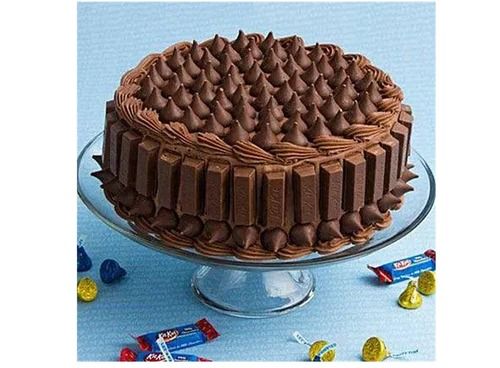 1Kg Pack Pure Kit Kat Chocolate Cake, Topped With Real Kit Kat And Chocolate Chips For Birthday And Anniversary Pack Size: 1 Kg