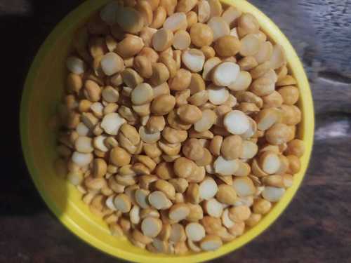 Healthy And Nutritious Rich In Proteins And Vitamin B Natural Yellow Raw Chana Dal