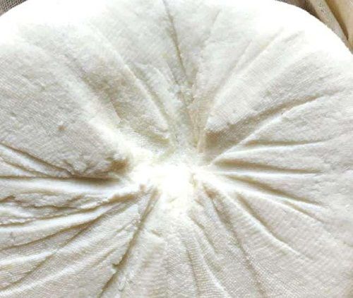 100% Pure And Natural Paneer With 3.5% Fat Contents And 2-3 Days Shelf Life