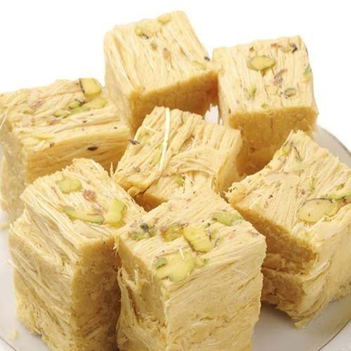 100% Natural Pure And Tasty Rich In Vitamins, Fiber, High Protein Desi Ghee Yellow Color Soan Papdi