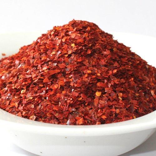 A Grade, Dried And Red Colour Chilli Flakes With Hot And Spicy Taste