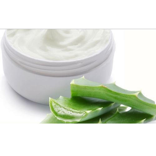 Unisex Uses White Color Aloe Vera Skin Smoothing Cream For All Types Of Skin
