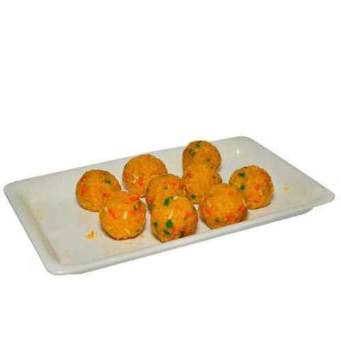 आटा, वसा और चीनी से बने बूंदी लड्डू 13.6% वसा सामग्री के साथ वसा: 13.6 ग्राम (जी)